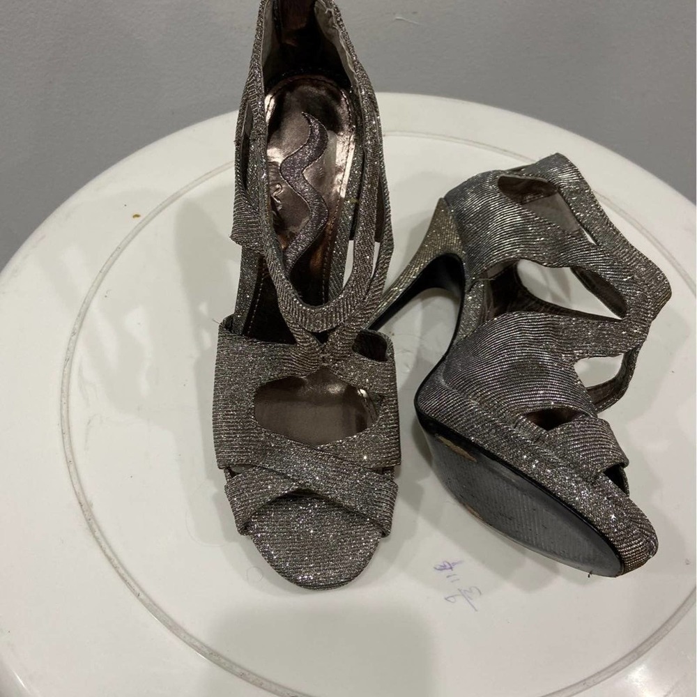 Shoes Nina Steel  High eel Shoes sz 7m